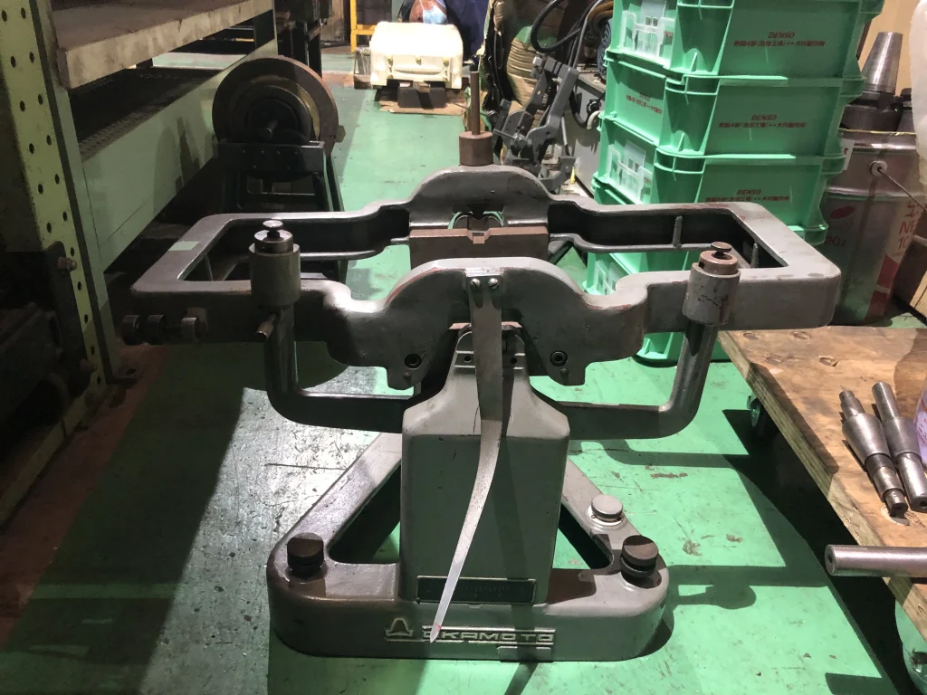 岡本工作機械製作所 砥石バランサー 253 / OKAMOTO MACHINE TOOL WORKS Grinding Wheel Balancer 253