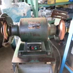 両頭グラインダー 100V / Bench grinder 100V T2100058