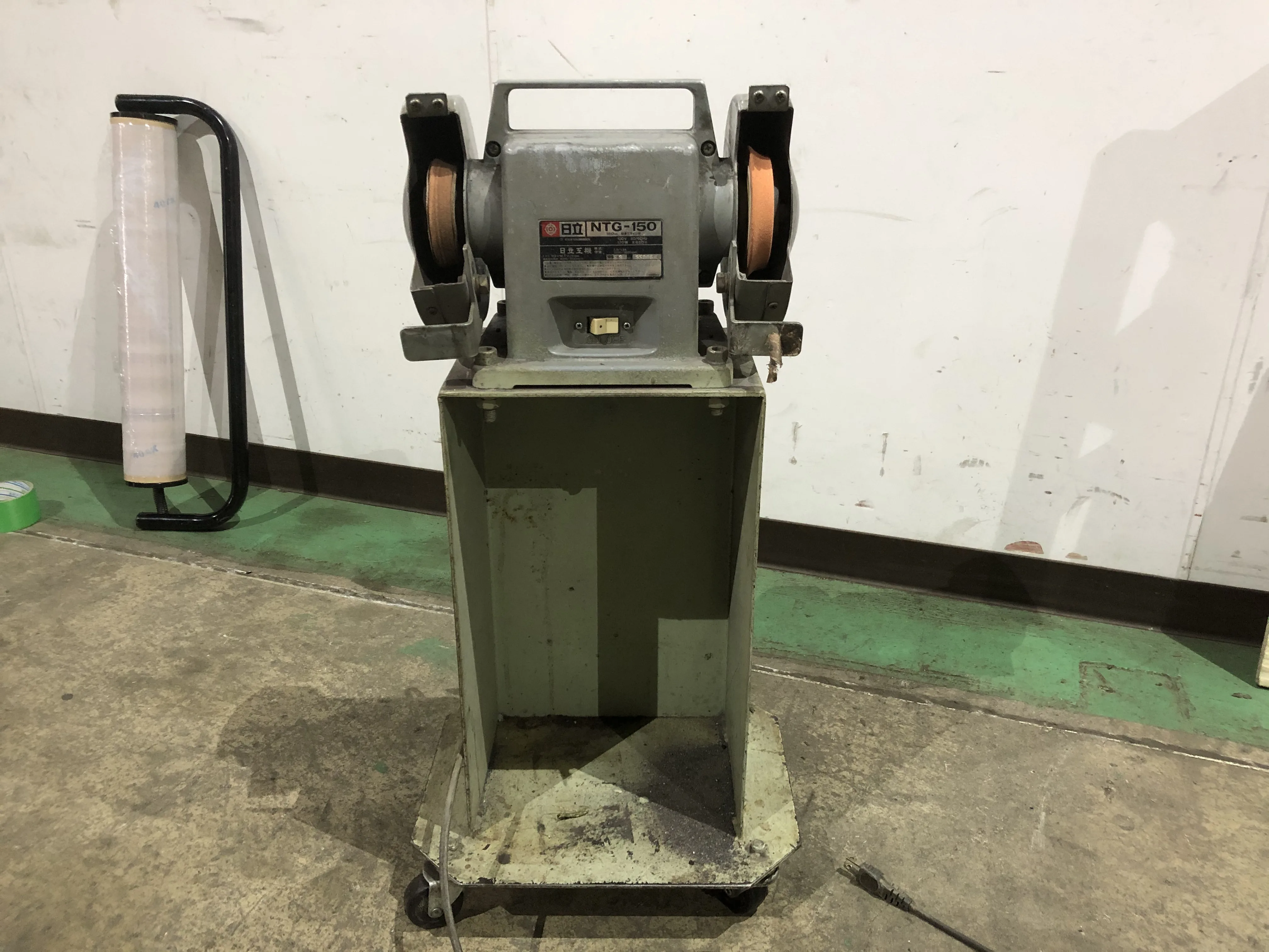 日立 グラインダー NTG-150 / HITACHI Bench grinder NTG-150 T2100062