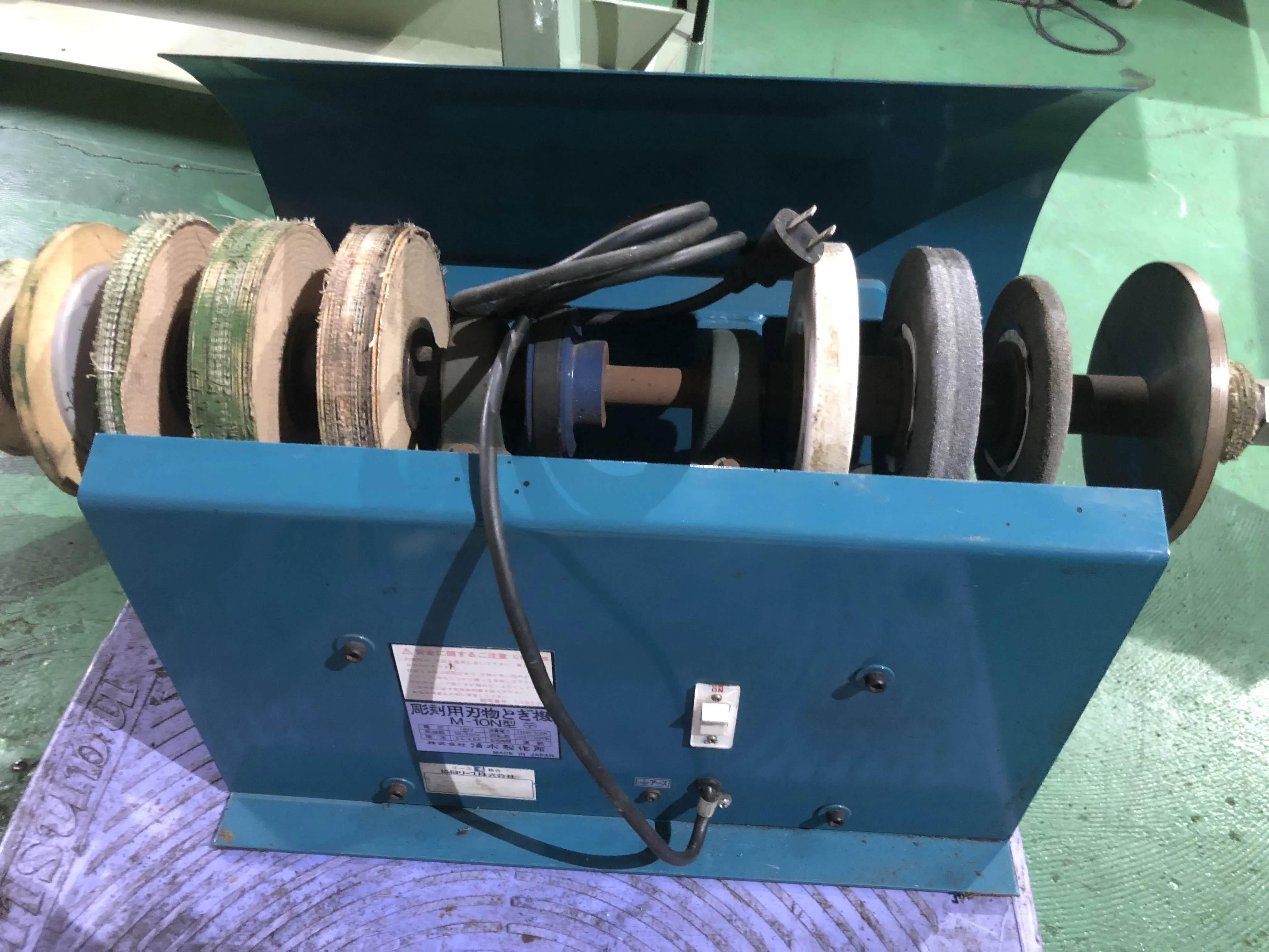 清水製作所 彫刻用刃物とぎ機 M-10N型 / SHIMIZU MFG Engraving Tool Grinder M-10N型 T2100084