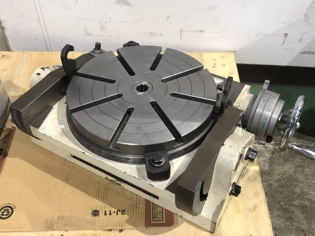 津田駒工業 傾斜円テーブル TT-300 / TSUDAKOMA Tilting Rotary Table TT-300 T2200202