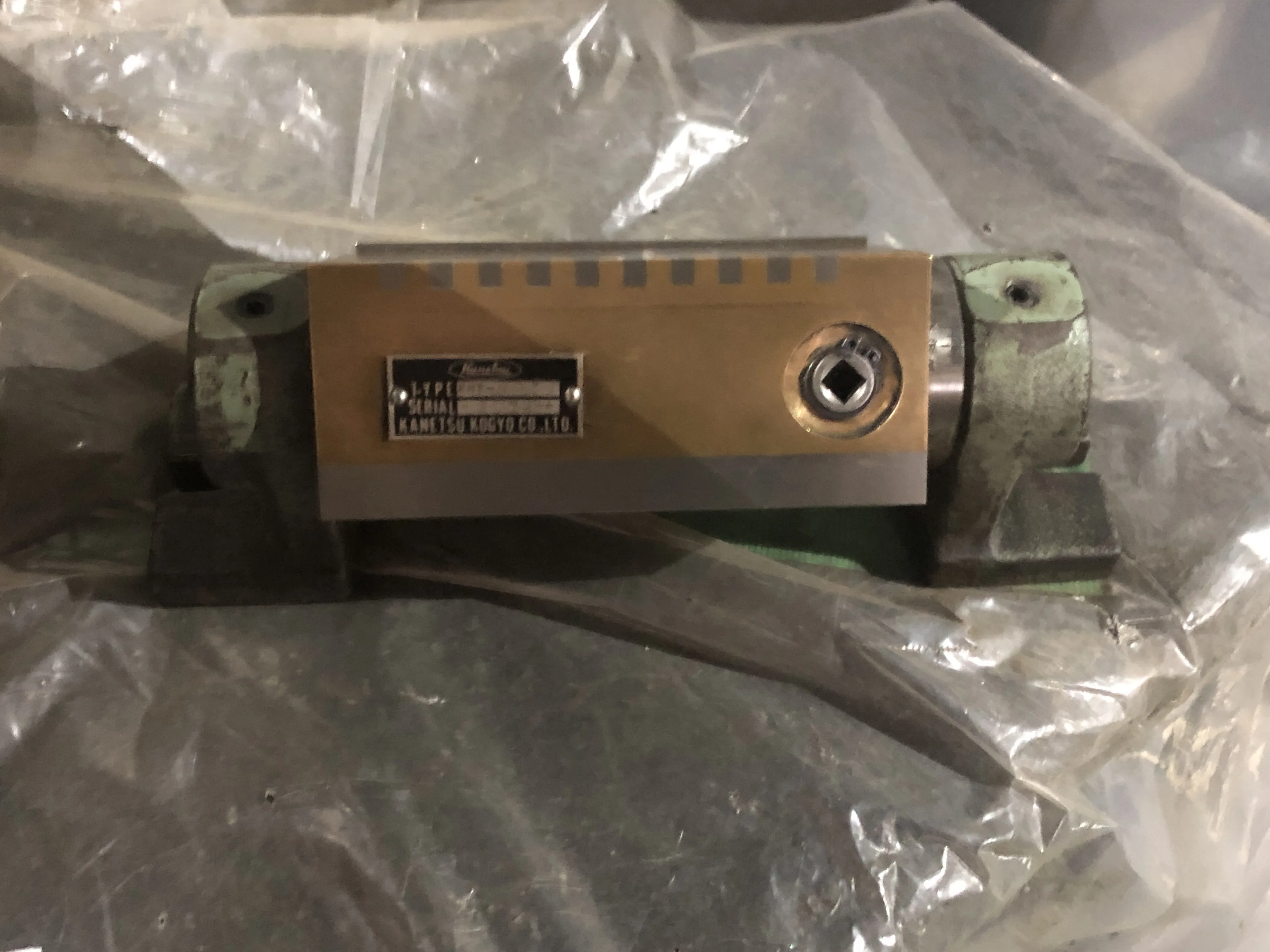 カネツー/鐘通工業 角形永磁チャック KMT-713U / KANETSU Square Type Permanent Magnet Chuck KMT-713U T2300077