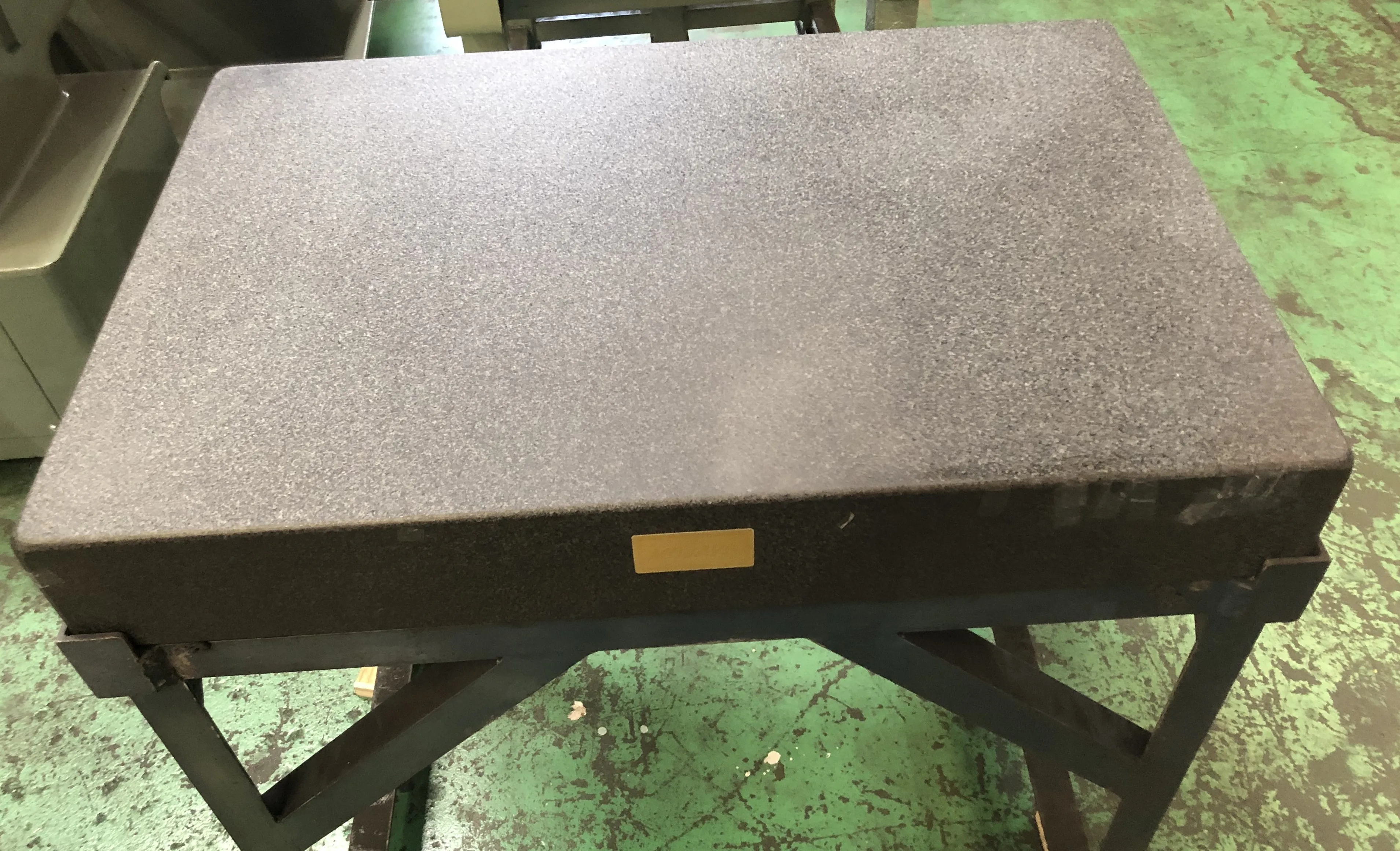 MOJAVE GRANITE 石定盤(台付き) 910x605x130(mm) / MOJAVE GRANITE 910x605x130(mm) T2500035