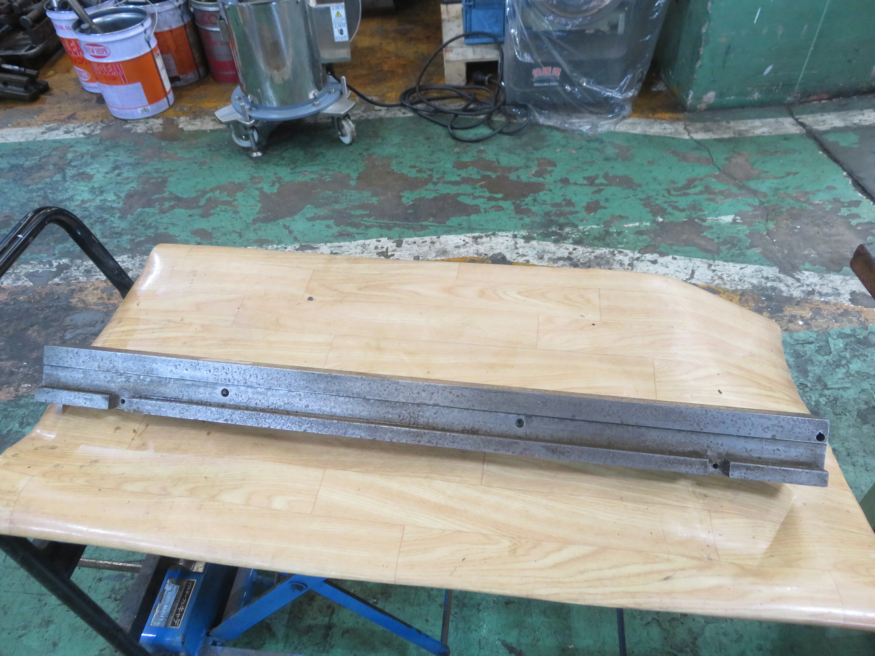 ベンダー金型 / Press Brake Punch