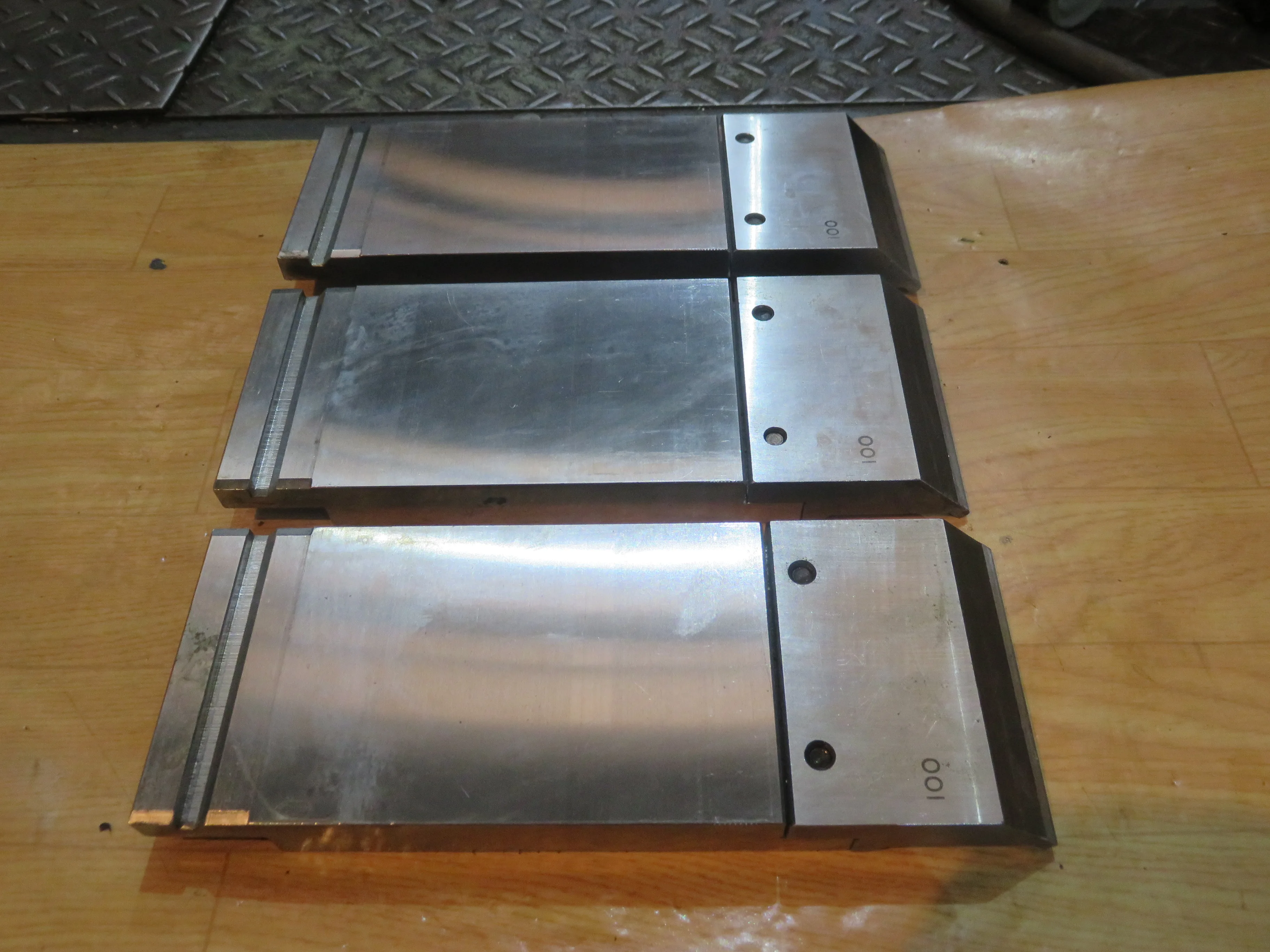 丸機械工業 ベンダー金型用（1セット3個） 100mm / MARU KIKAI Press Brake 100mm
