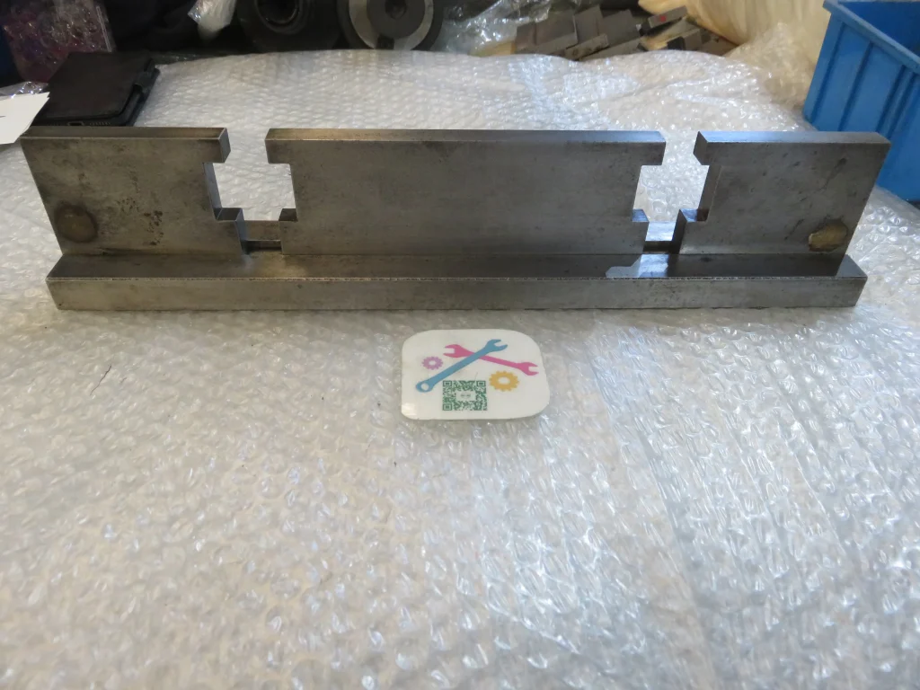 ベンダー金型 / Press Brake Die Holder