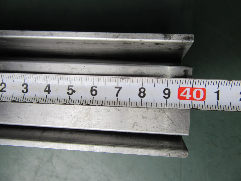ベンダー金型(2Vダイ) / Press Brake Die (2V Die) TA210004