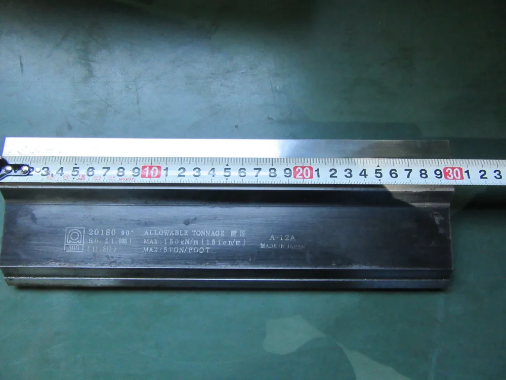 アマダ ベンダー金型 / AMADA Press Brake Punch TA210049