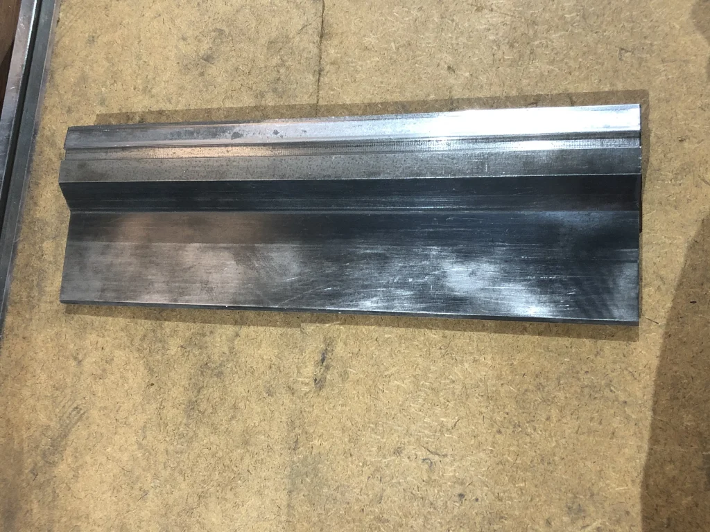 ベンダー金型 / Press Brake Punch TA210056