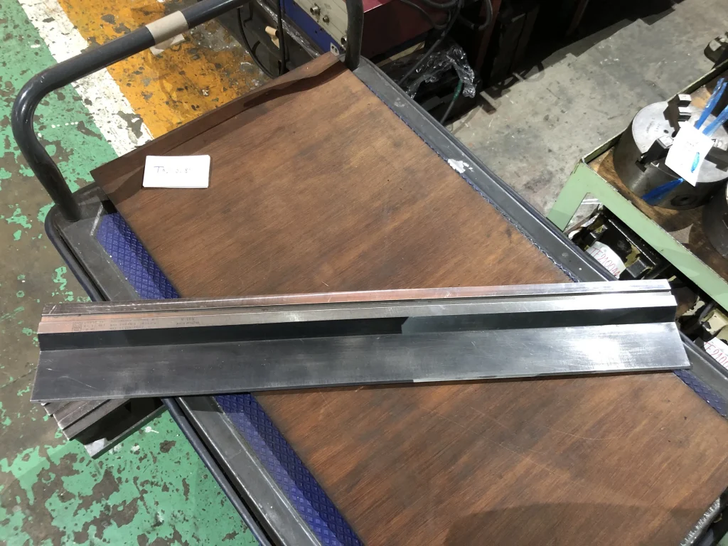 アマダ ベンダー金型（パンチ) 10906 88° ワンタッチグース（パンチ） / AMADA Press Brake Punch 10906 88° ワンタッチグース（パンチ） TA210088