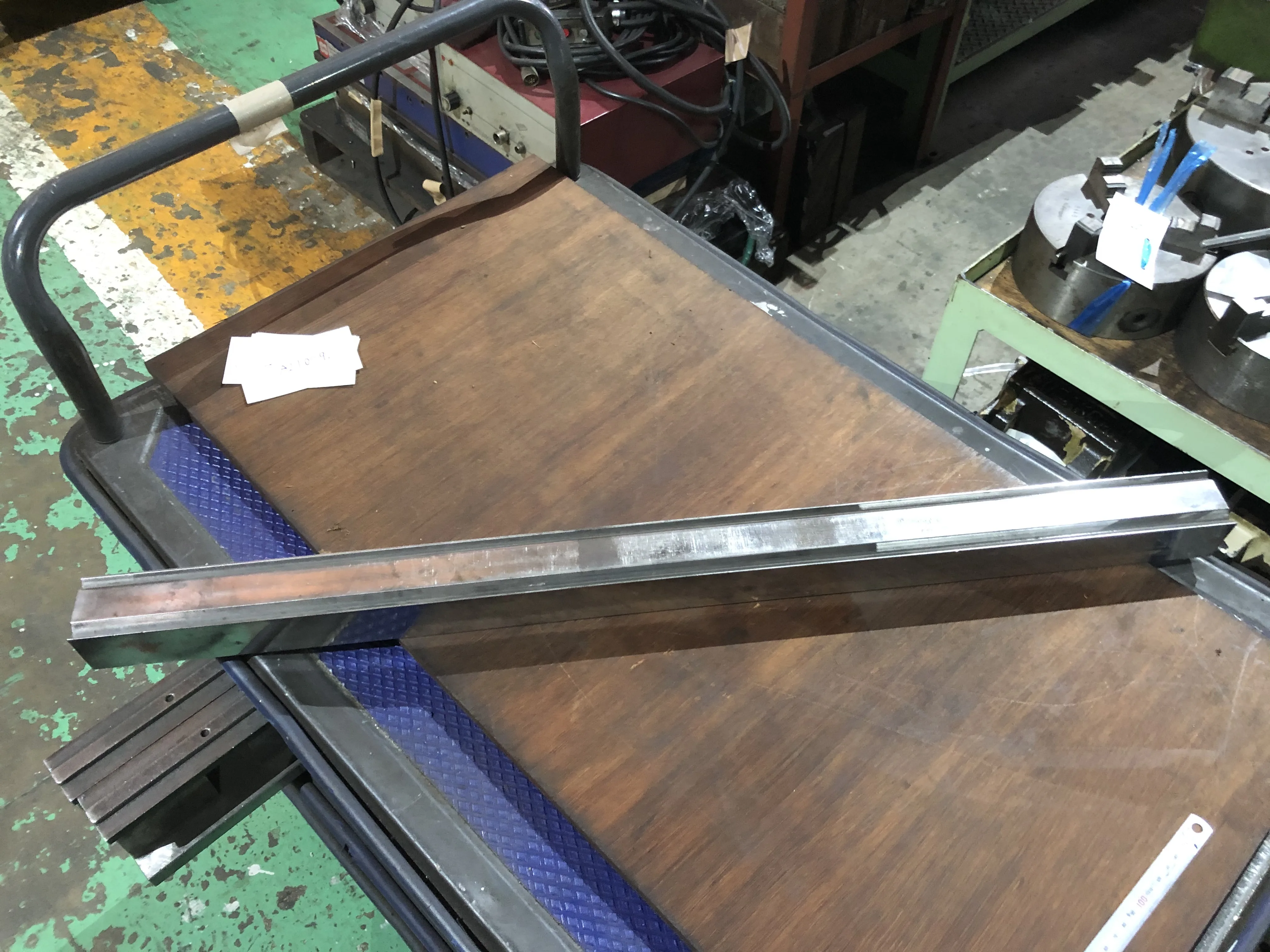 ベンダー金型(2Vダイ) V10/6ｍｍ / Press Brake Die (2V Die) V10/6ｍｍ TA210096