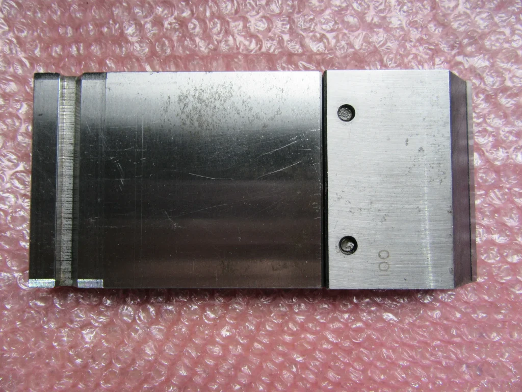 ベンダー金型 100 / Press Brake Punch 100 TA230018