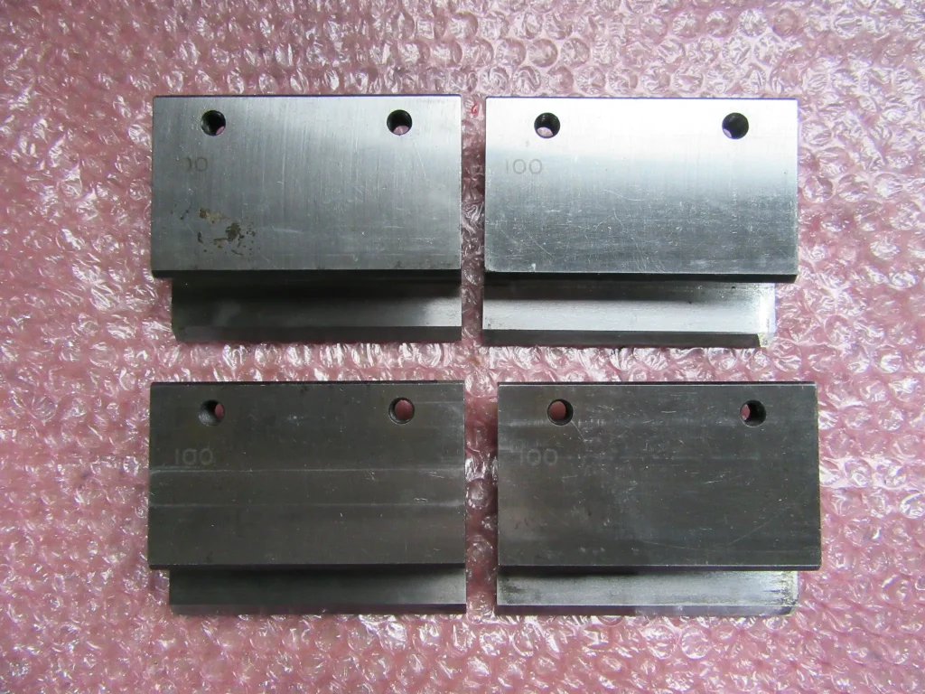 ベンダー金型 4個 100 / Press Brake Flat Punch 4pcs 100 TA230023
