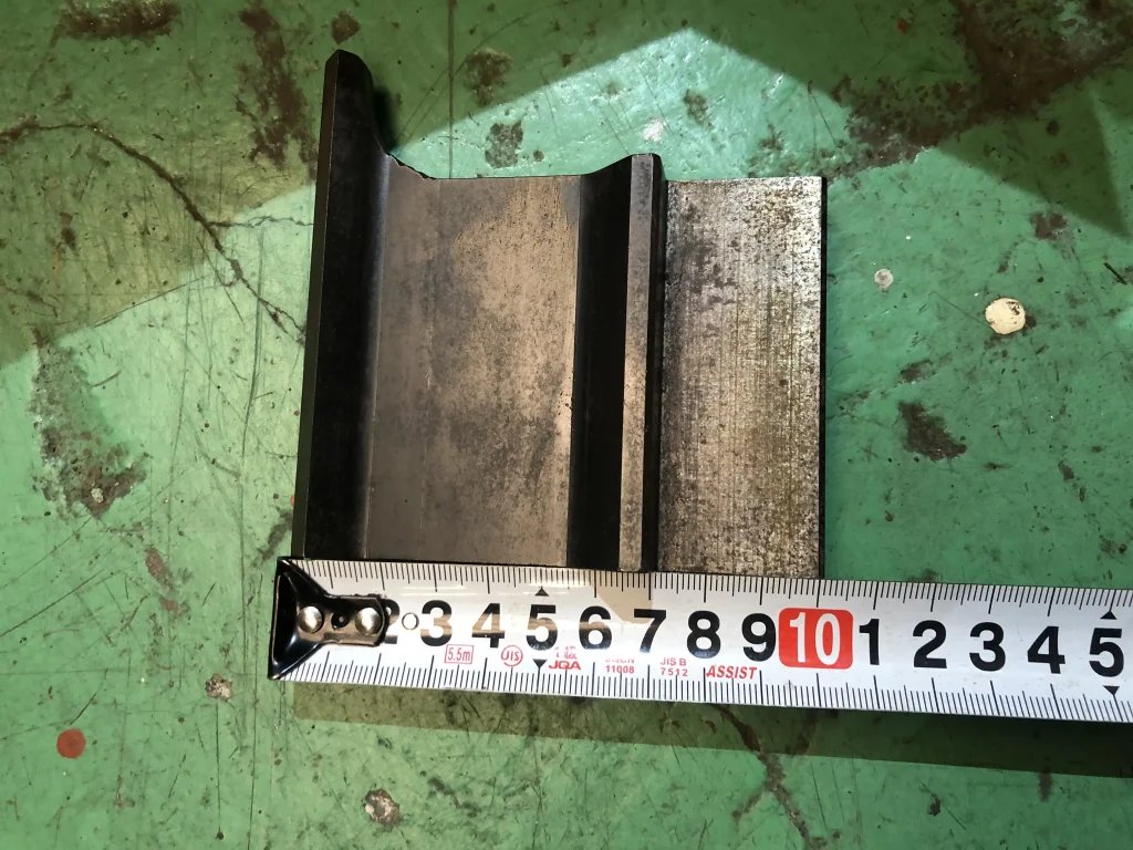 ベンダー金型（パンチ） 幅100mm / Press Brake Punch 幅100mm TA230064