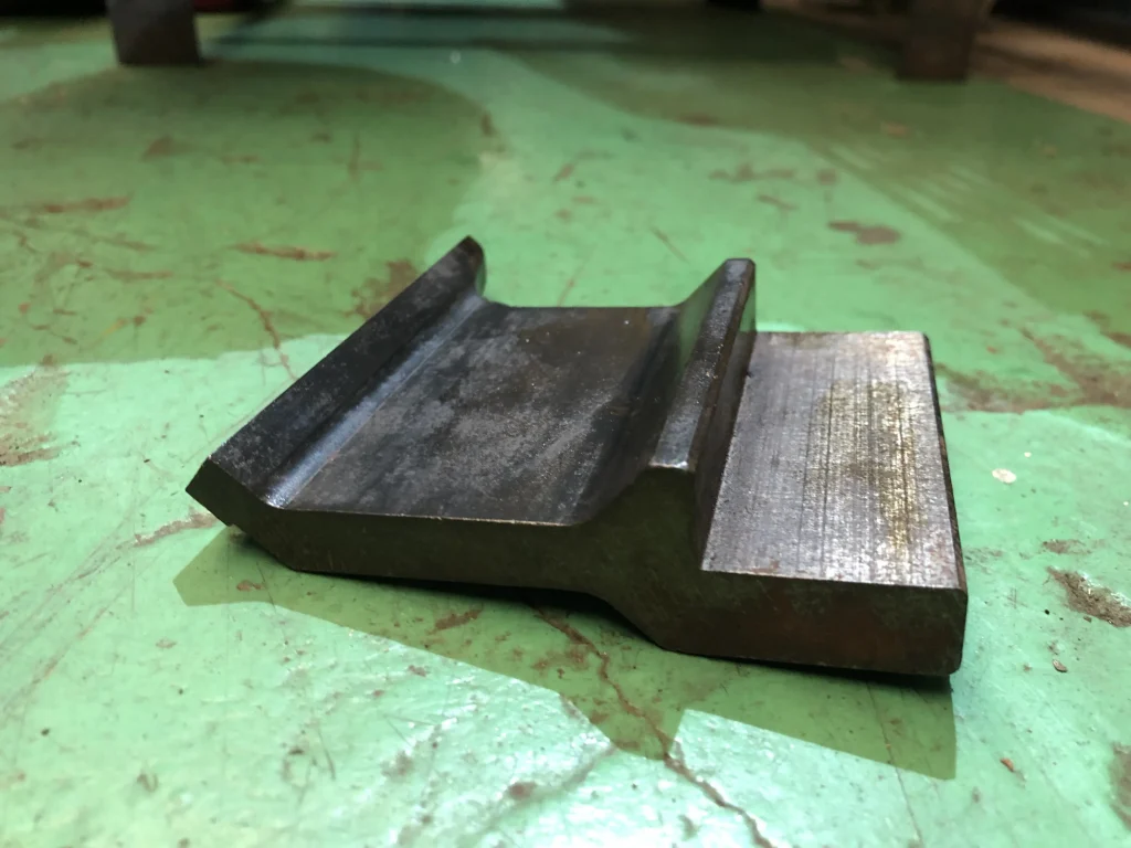 ベンダー金型（パンチ） 幅100mm / Press Brake Punch 幅100mm TA230064