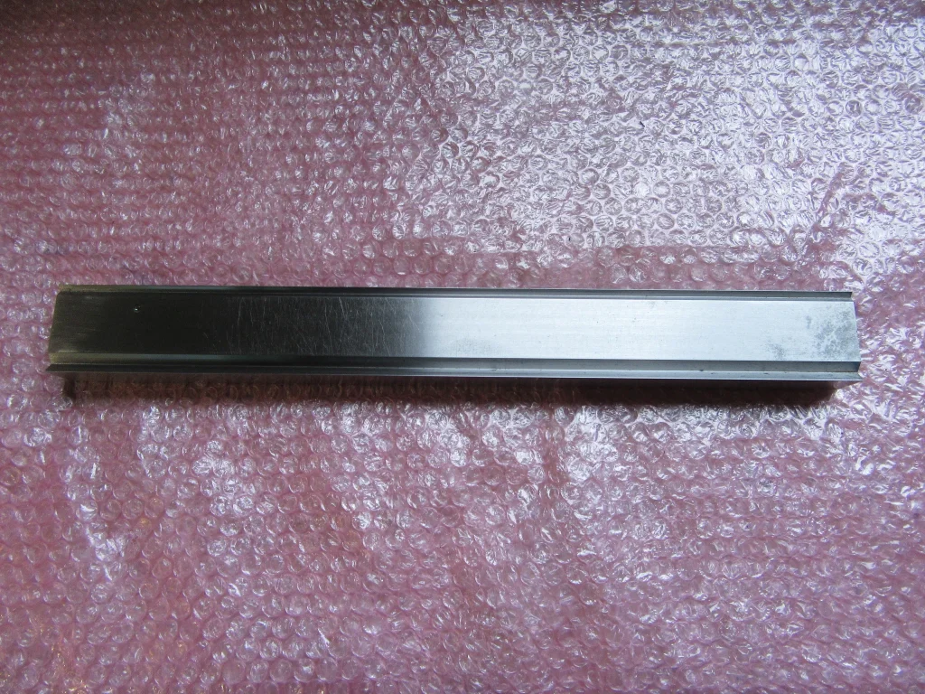 アマダ ベンダー金型(2Vダイ) V1＝5.4、V2＝9.4(E-7A)耐圧70t/m 長415ｍｍ / AMADA V1＝5.4、V2＝9.4(E-7A)耐圧70t/m 長415ｍｍ TA250020