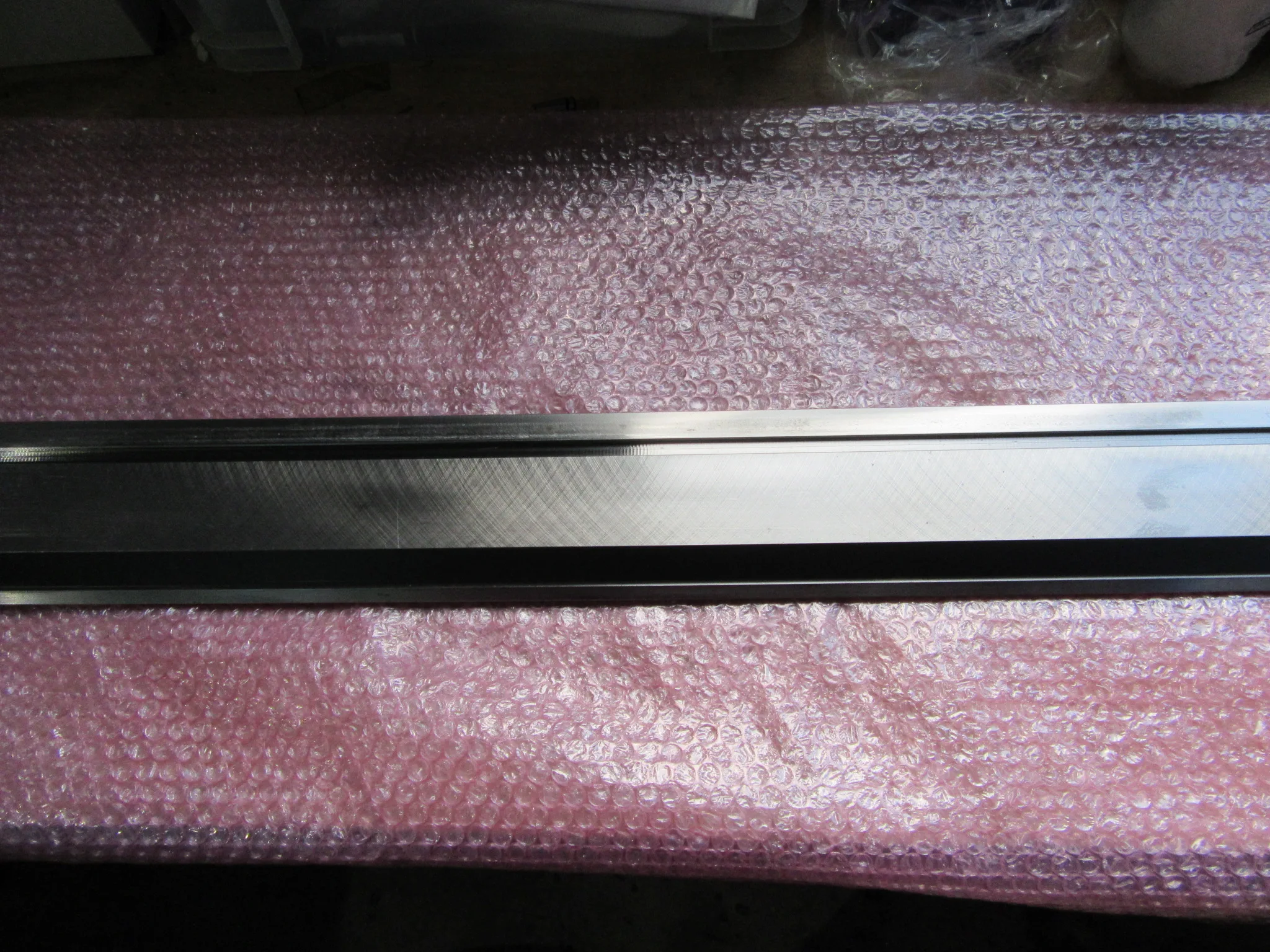 アマダ ベンダー金型 プレスブレーキ用パンチ 16-0.2耐圧100t/mm(M-3A)長835 / AMADA 16-0.2耐圧100t/mm(M-3A)長835 TA250032