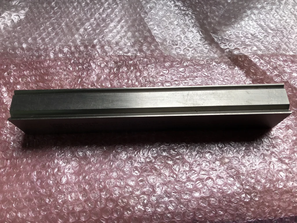アマダ ベンダー金型 プレスブレーキ用ダイ A.L.D.50790 90° V5/V9 / AMADA A.L.D.50790 90° V5/V9 TA250040