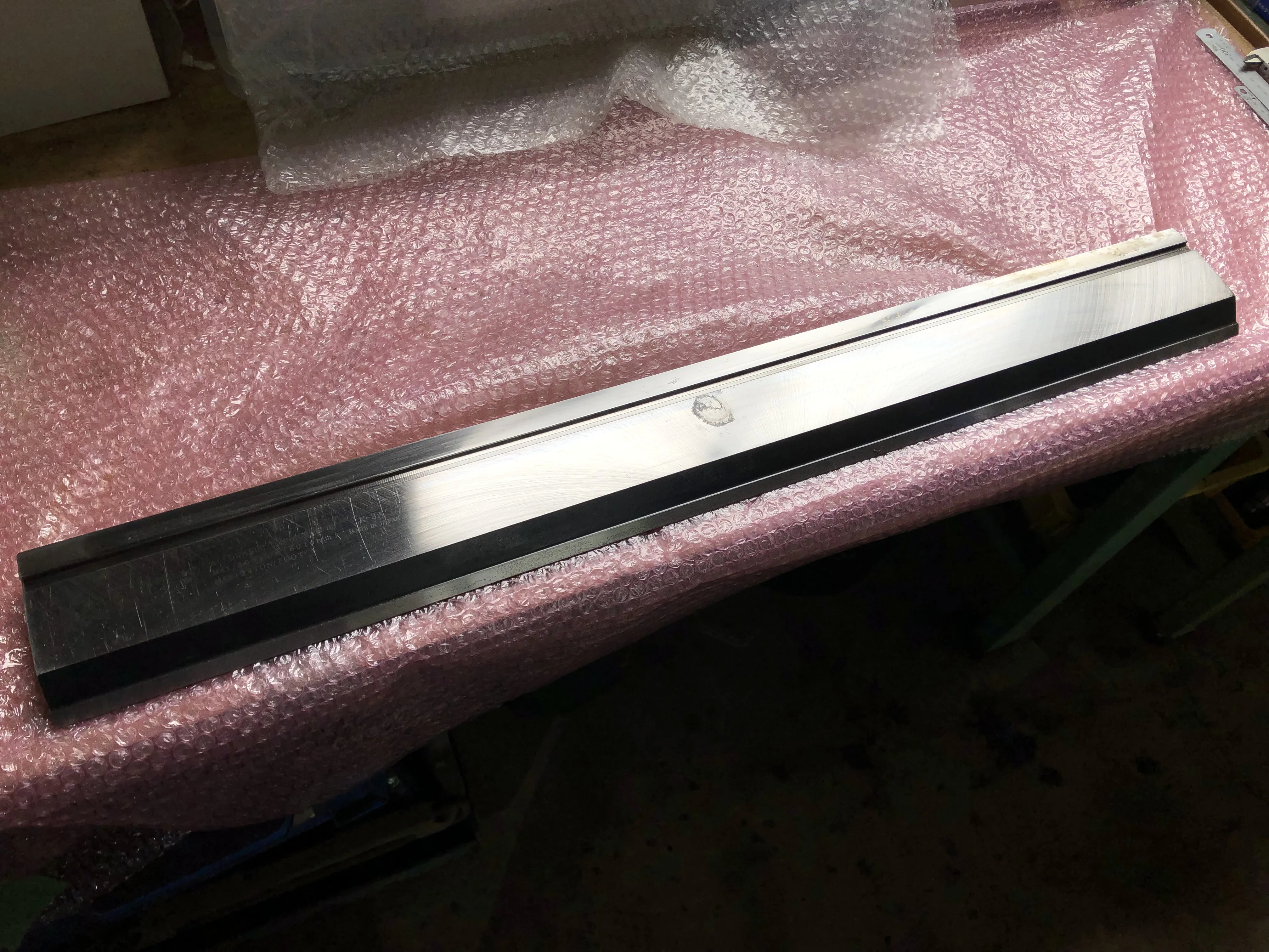 アマダ ベンダー金型 プレスブレーキ用ダイ 01690 90° R0.2 / AMADA 01690 90° R0.2 TA250043