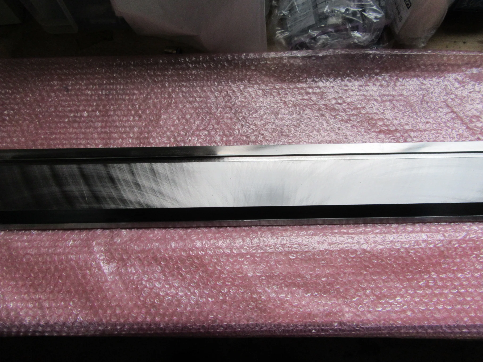 アマダ ベンダー金型 プレスブレーキ用パンチ 90° R0.2(008)S-2A 長835 / AMADA 90° R0.2(008)S-2A 長835 TA250058