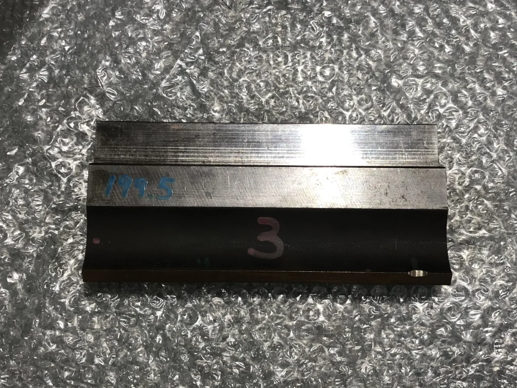 ベンダー金型(パンチ) TA250075