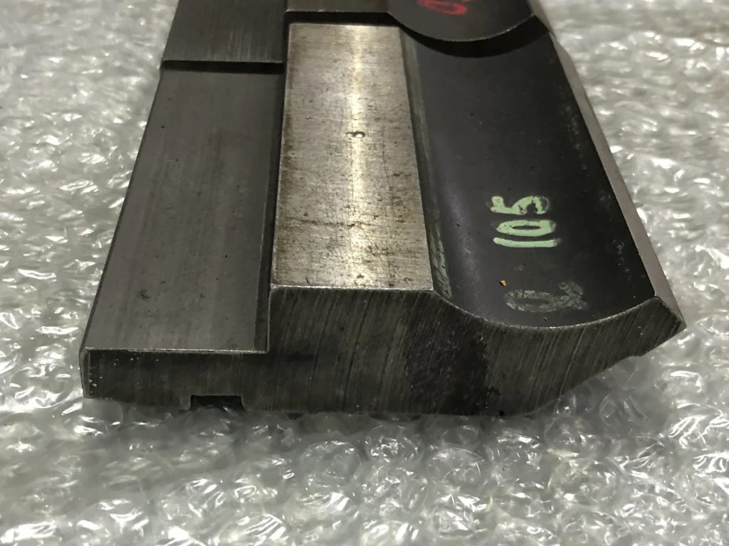 アマダ ベンダー金型(パンチ) 90° / AMADA 90° TA250079