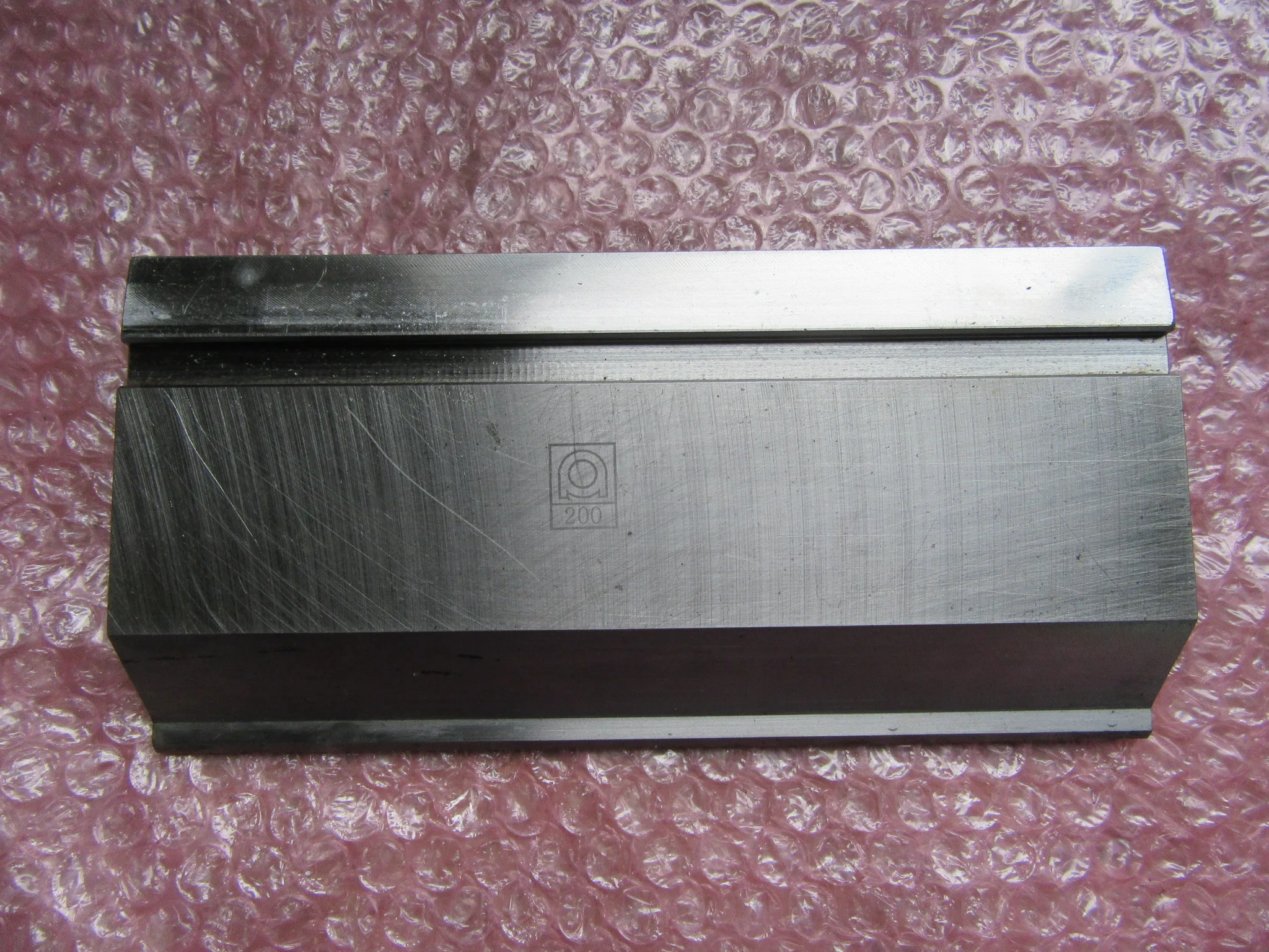 アマダ ベンダー金型 プレスブレーキ用パンチ 長200 / AMADA 長200 TA250105
