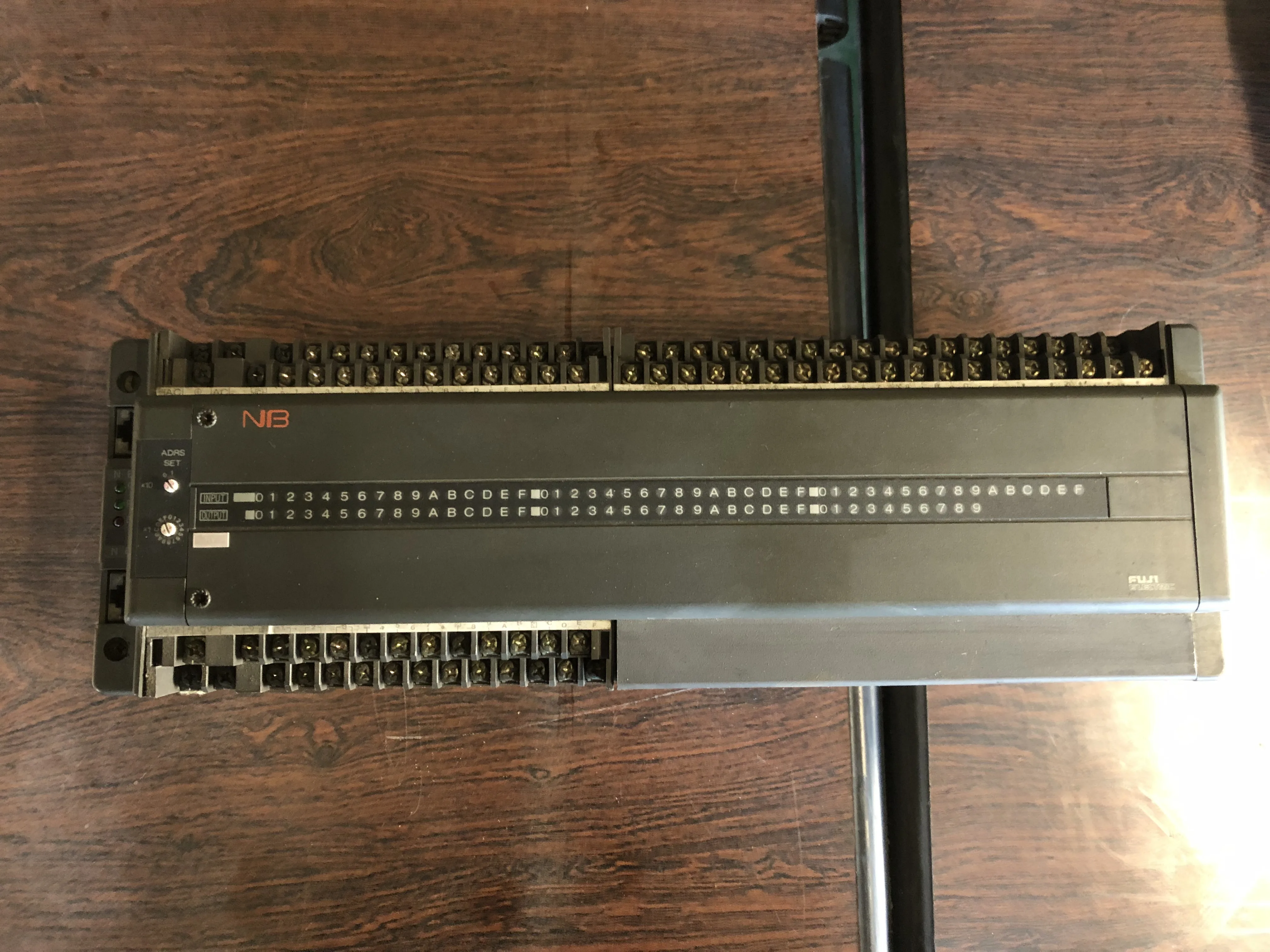 富士電機/富士電機製造 Expansion I/O Unit コントローラ NB2-E90R3-AC / FUJI ELECTRIC (FE) Expansion I/O Unit Controller NB2-E90R3-AC TB210089
