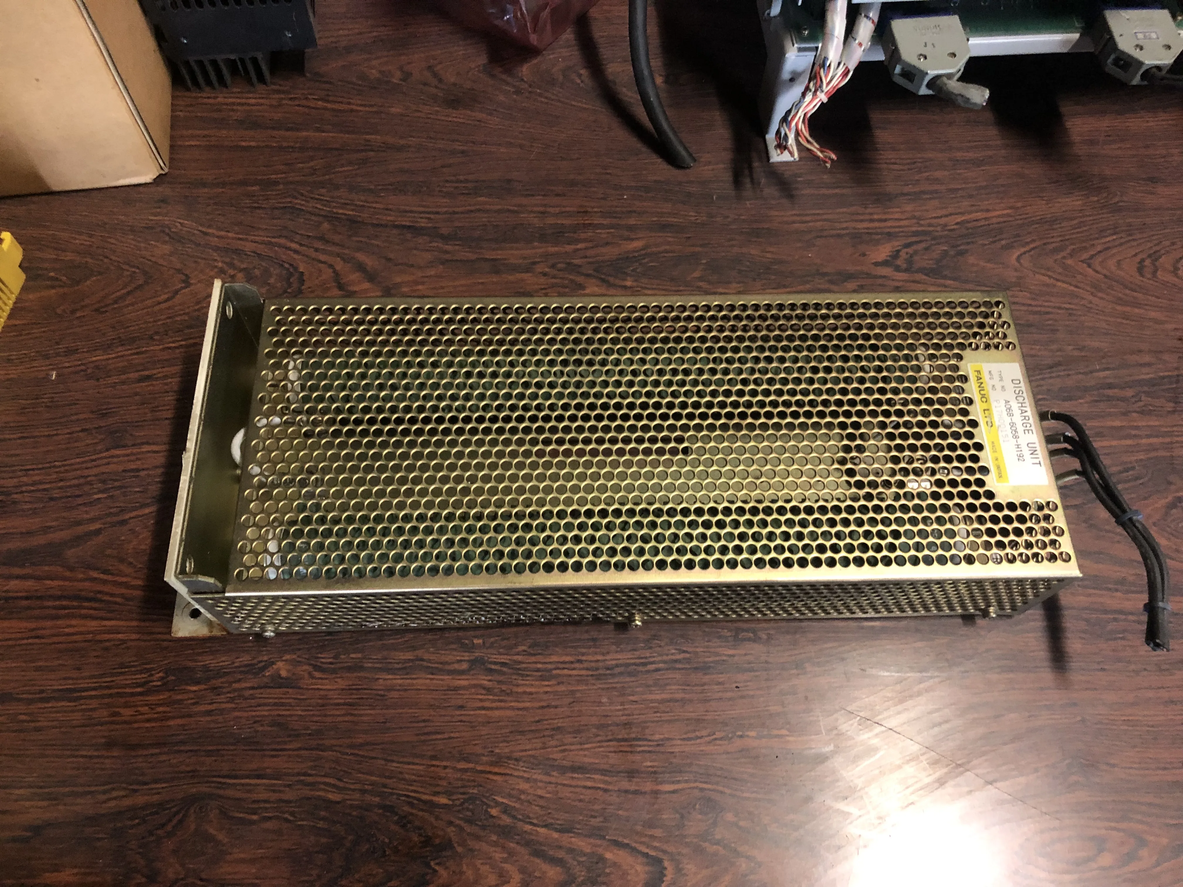 ファナック 放電ユニット A06B-6058-H192 / FANUC FANUC Discharge Unit A06B-6058-H192 TB210100
