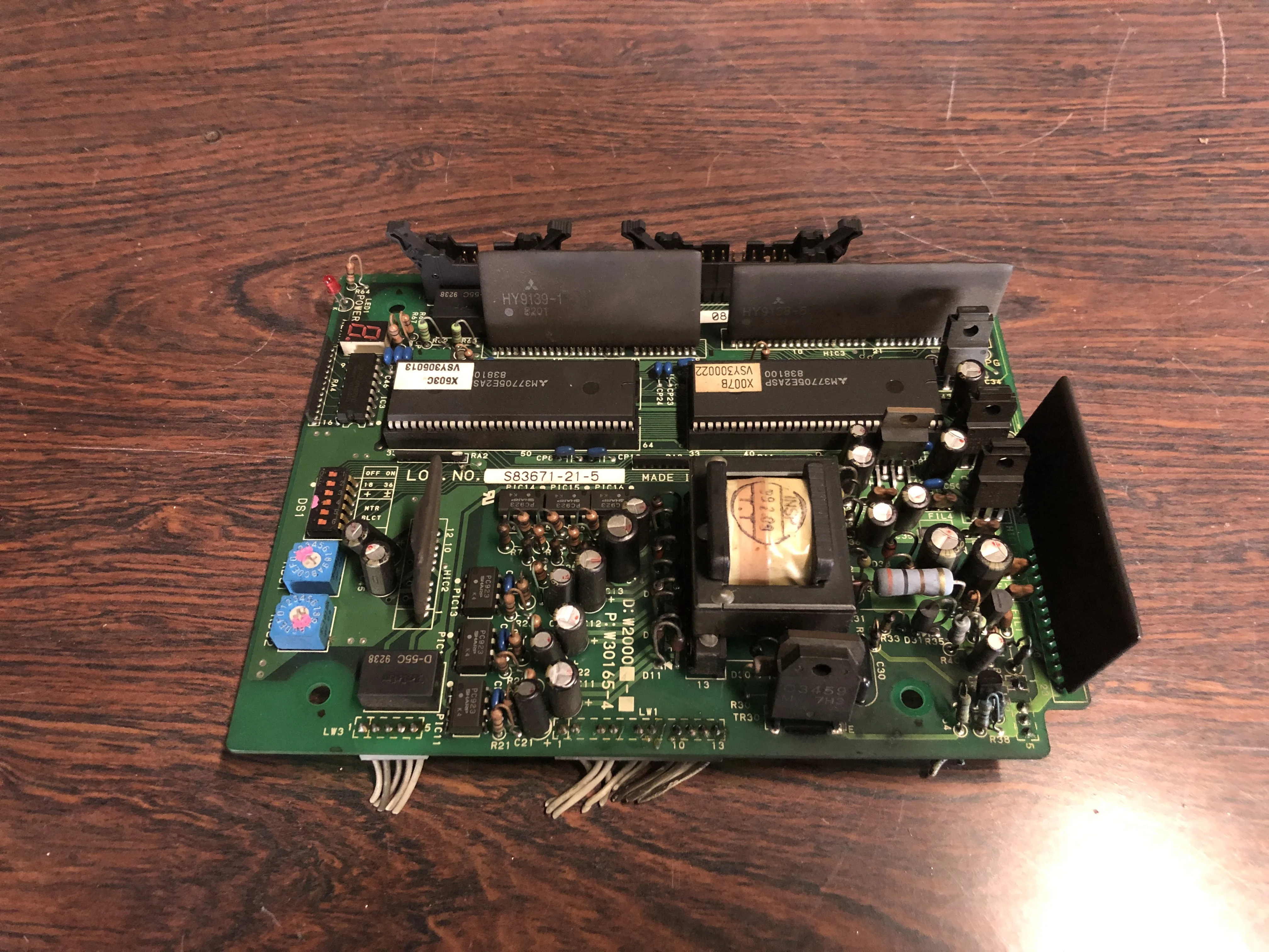 基板 CIMR-08AX3-1002 / Control PCB CIMR-08AX3-1002 TB220014