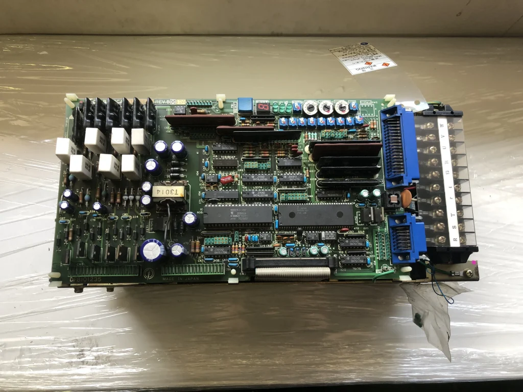 安川電機 サーボパック CACR-SR10SB1AF / YASKAWA ELECTRIC CACR-SR10SB1AF TB240009