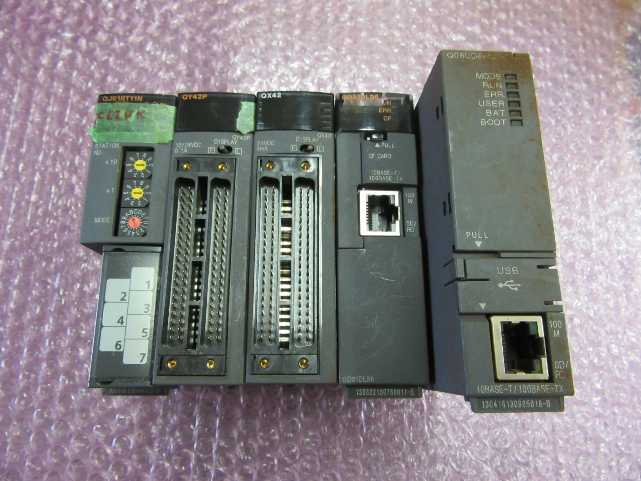 三菱マテリアル シーケンサユニット ①QJ61BT11N ②QY42P ③QX42 ④QD81DL96 ⑤Q06UDEHCPU / MITSUBISHI MATERIALS ①QJ61BT11N ②QY42P ③QX42 ④QD81DL96 ⑤Q06UDEHCPU TB240089