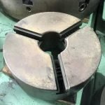 3爪チャック φ235 / 3-Jaw Chuck φ235
