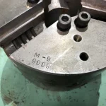 松本機械工業 3爪チャック M-9 9009 φ220 / MATSUMOTO MACHINE (MMK) 3-Jaw Chuck M-9 9009 φ220