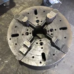4爪チャック φ350 / 4-Jaw Chuck φ350