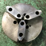 3爪チャック φ230 / 3-Jaw Chuck φ230 TE210002