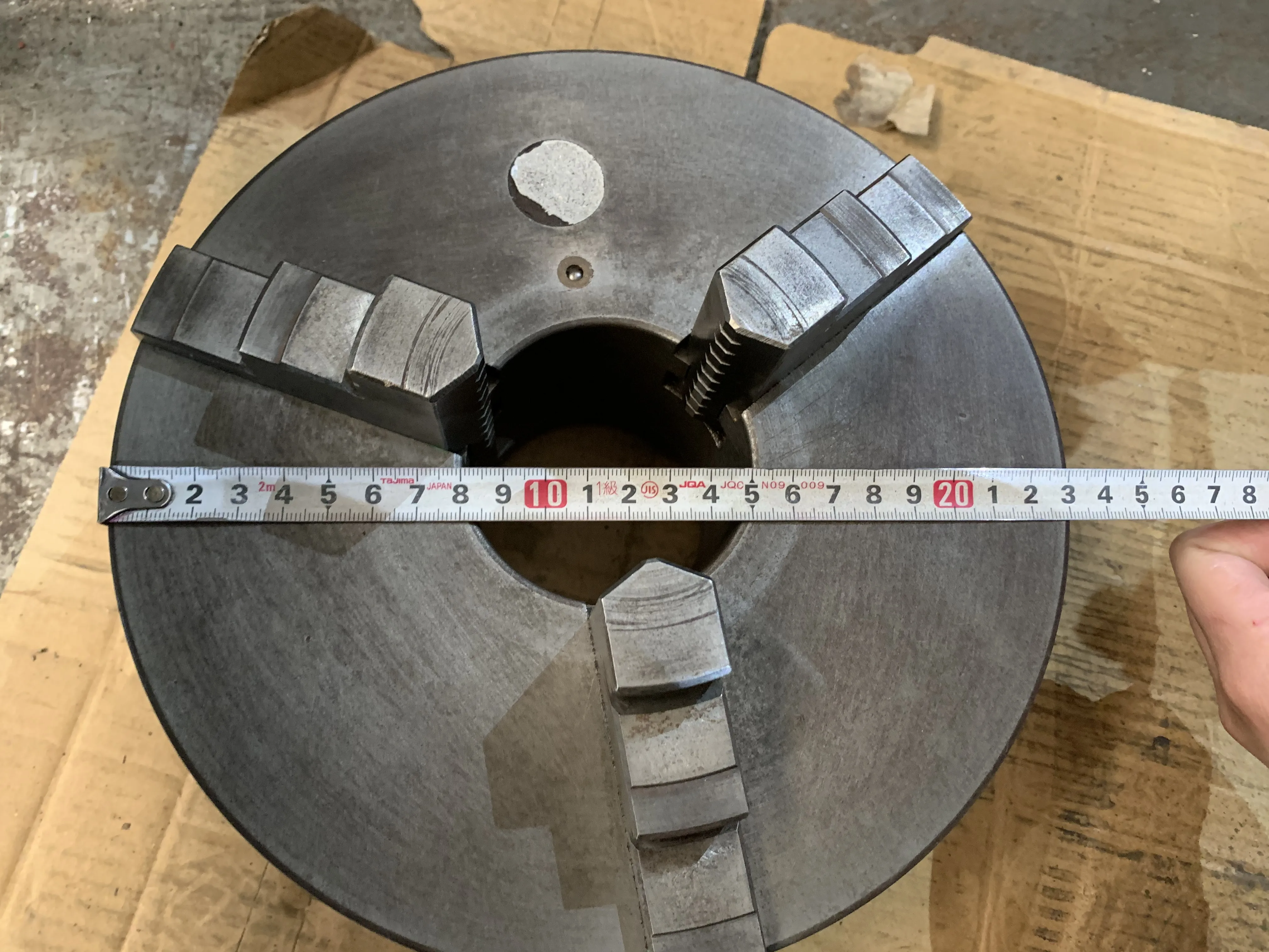 3爪チャック（スクロールチャック） 3爪スクロールチャック φ230 / 3-Jaw Scroll Chuck 3爪スクロールチャック φ230 TE220057