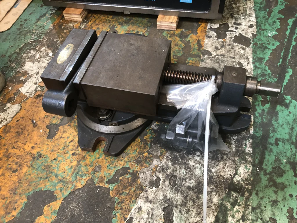 ナベヤ ERON マシンバイス 130mm / NABEYA Machine Vise 130mm TF220039
