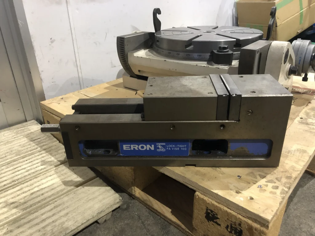 ナベヤ ERON バイス FA VISE100 / NABEYA Machine Vise with Swivel Base FA VISE100 TF220097