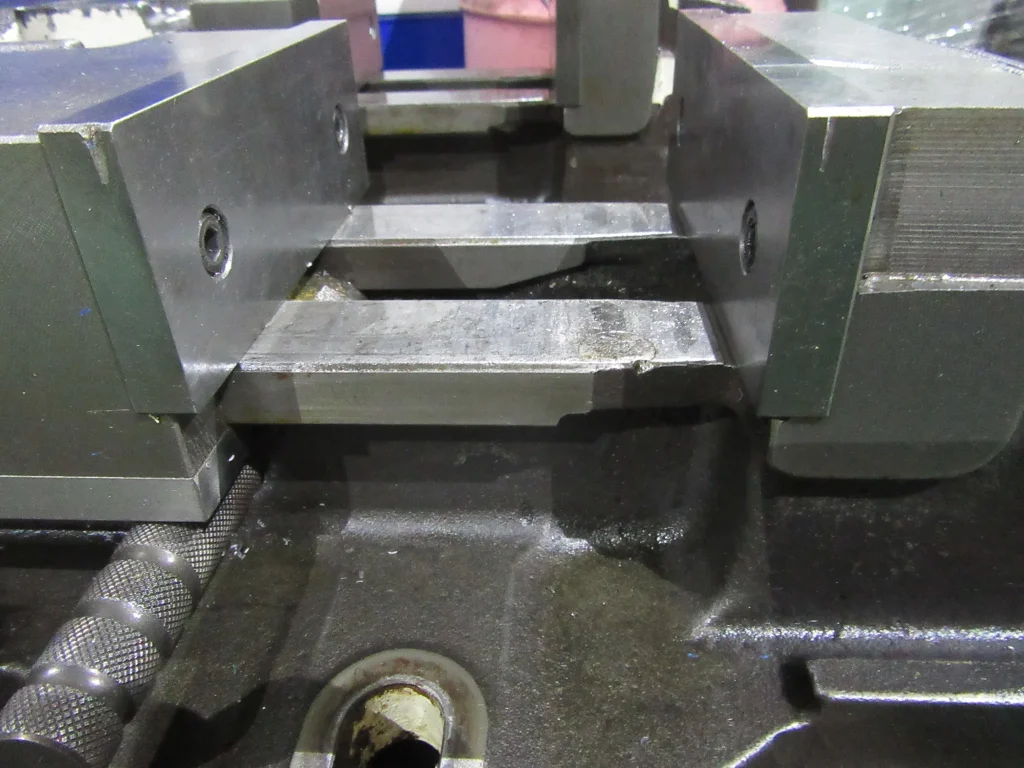 津田駒工業 油圧バイス / TSUDAKOMA Hydraulic Vise TF220101