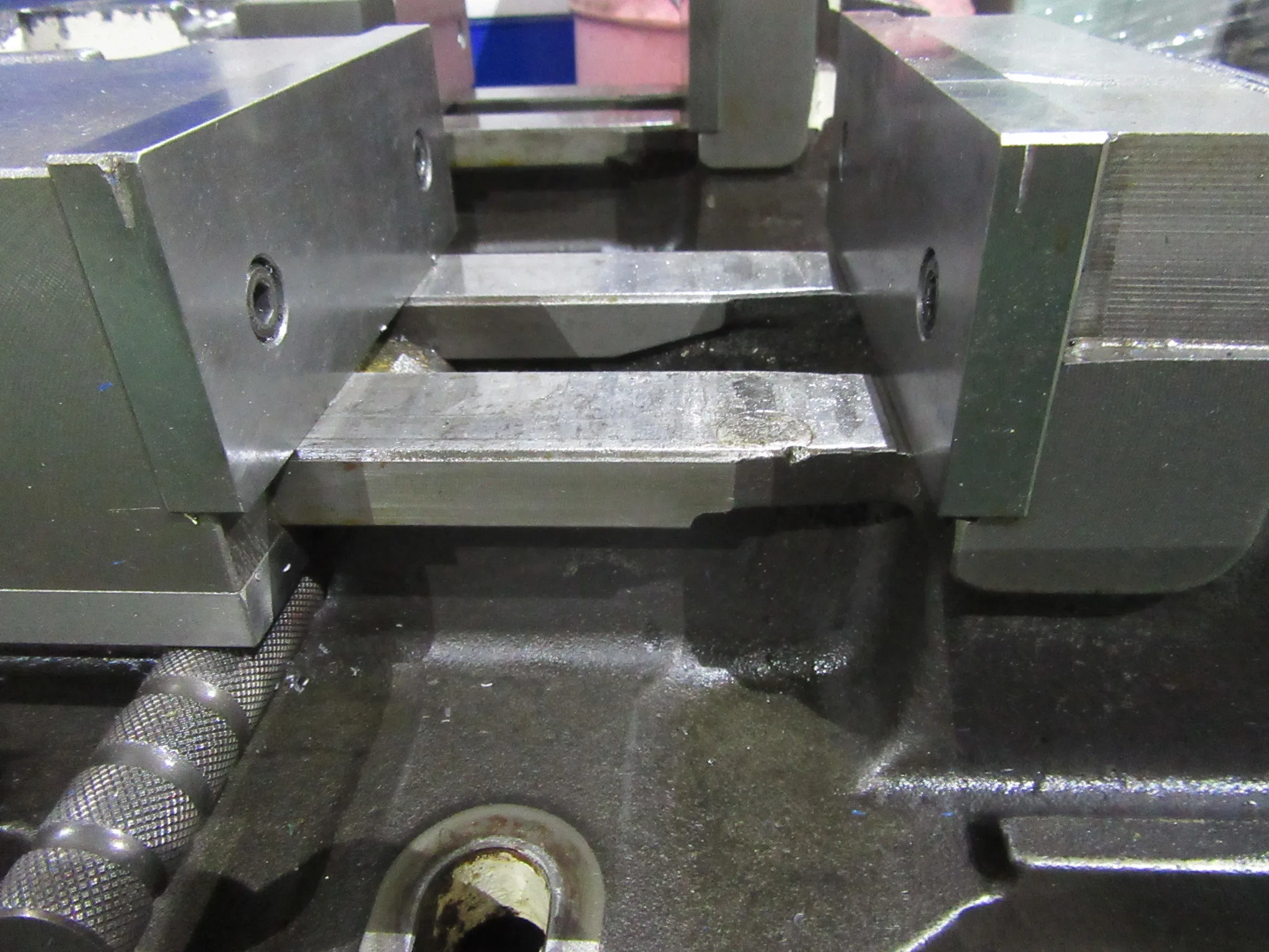 津田駒工業 油圧バイス / TSUDAKOMA Hydraulic Vise TF220101