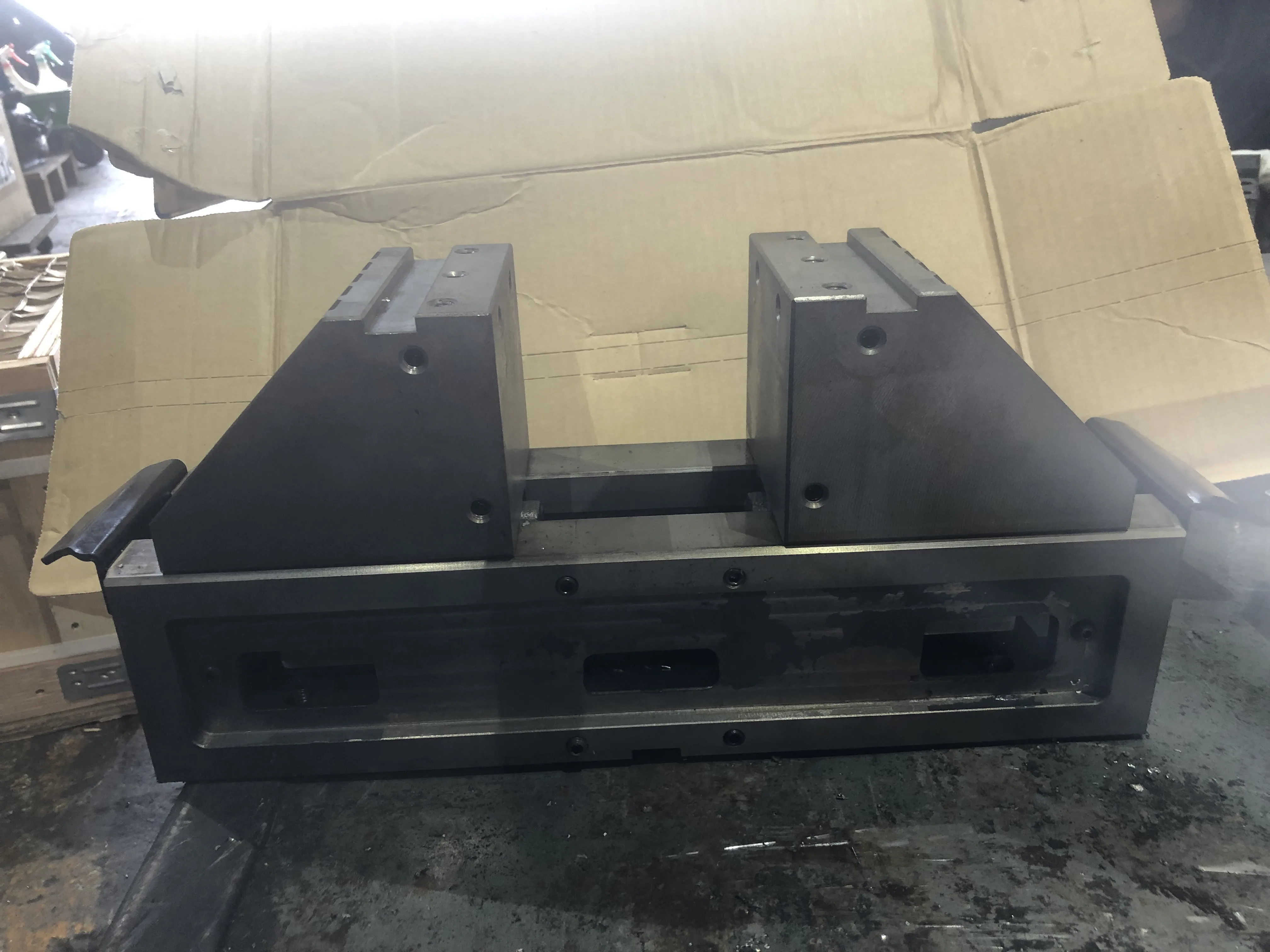 5軸マシンバイス 口幅100mm 口高90ｍｍ / 口幅100mm 口高90ｍｍ TF240075