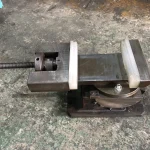傾斜バイス 口幅150mm 口高30mm 口開125mm / 口幅150mm 口高30mm 口開125mm TF240092