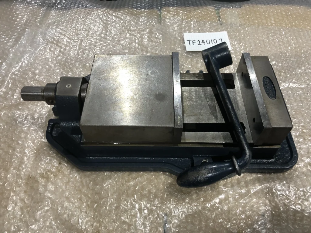ナベヤ ERON マシンバイス 口幅140mm 口高40mm 口開100mm / NABEYA 口幅140mm 口高40mm 口開100mm TF240107