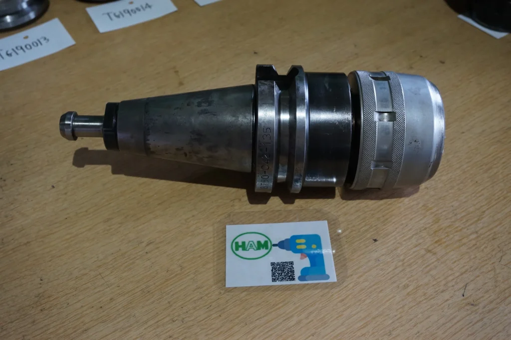 日研工作所 BT50 BT50-C42-135 / NIKKEN KOSAKUSHO WORKS BT50 Milling Chuck BT50-C42-135