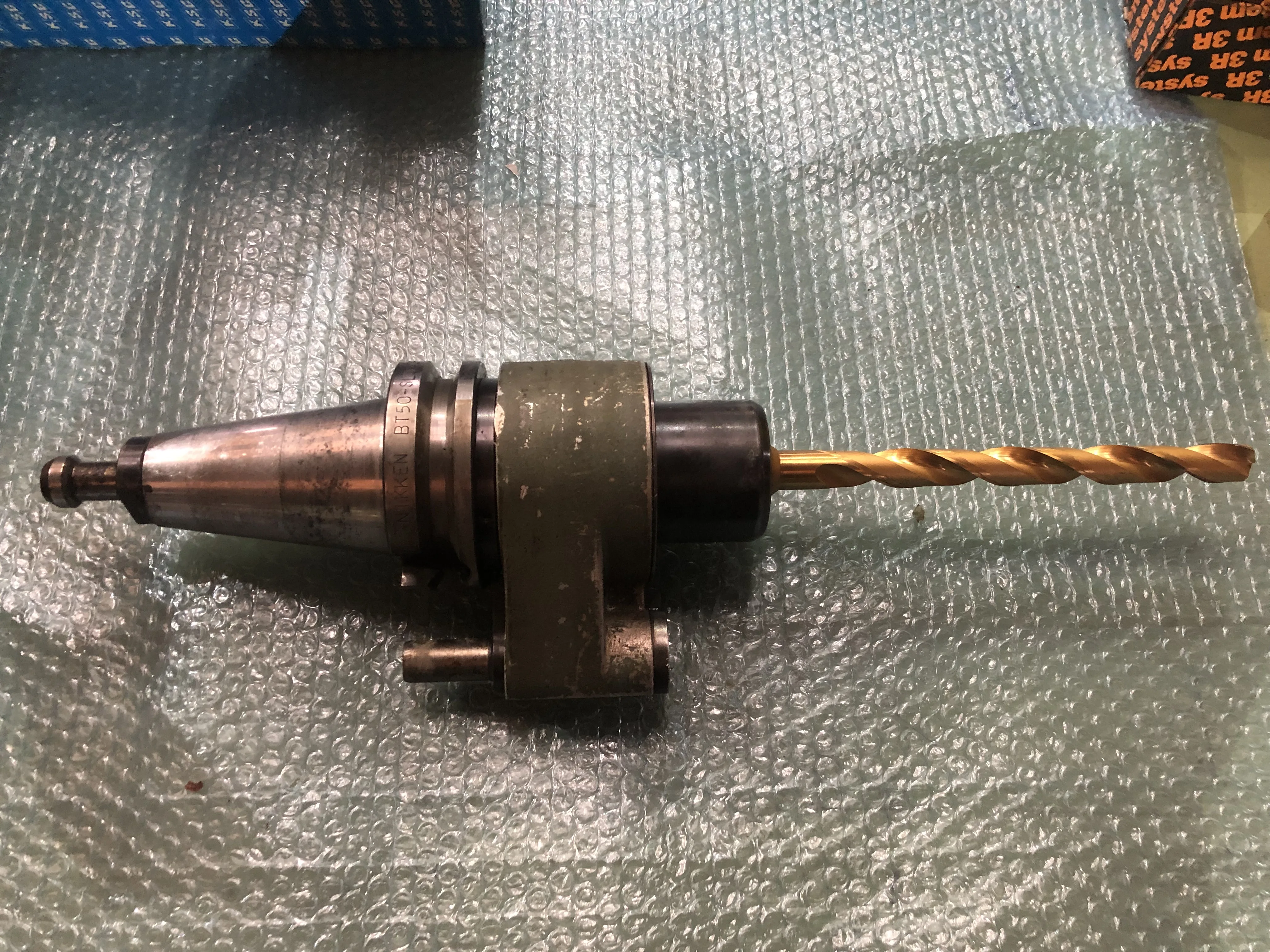 日研工作所 BT50 BT50-SLO40-160 / NIKKEN KOSAKUSHO WORKS BT50 Side Lock Oil-Hole Holder BT50-SLO40-160 TG230032