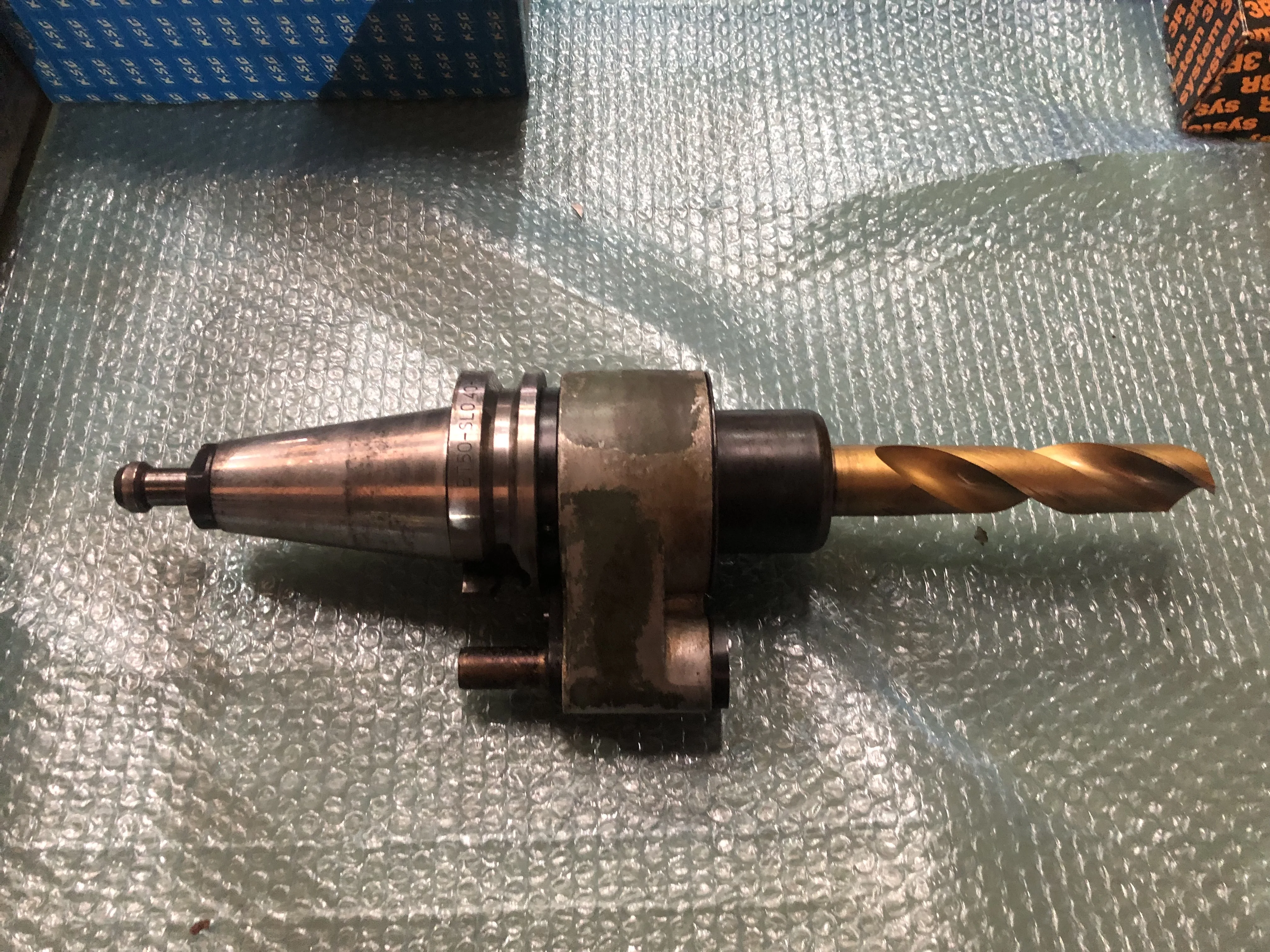 日研工作所 BT50 BT50-SLO40-160 / NIKKEN KOSAKUSHO WORKS BT50 Side Lock Oil-Hole Holder BT50-SLO40-160 TG230033