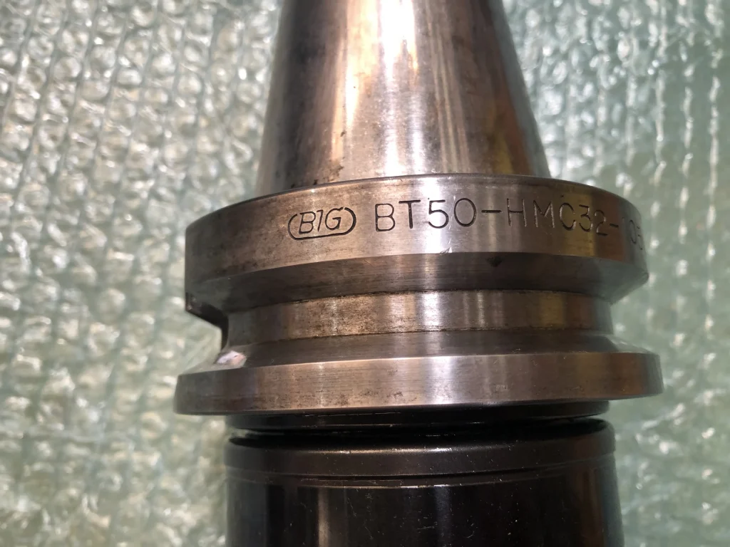 大昭和精機 BIG BT50 BT50-HMC32-105 / BIG DAISHOWA BT50 New High Power Milling Chuck BT50-HMC32-105 TG230068