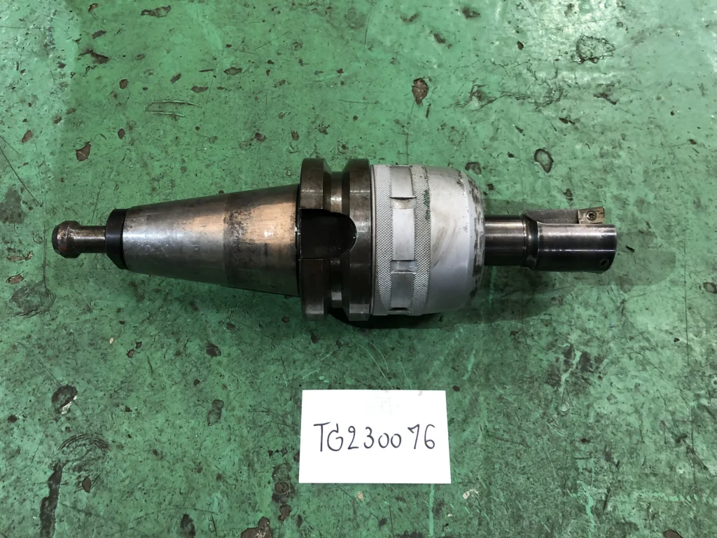日研工作所 BT50 BT50-C42-105 / NIKKEN KOSAKUSHO WORKS BT50 Milling Chuck BT50-C42-105 TG230076