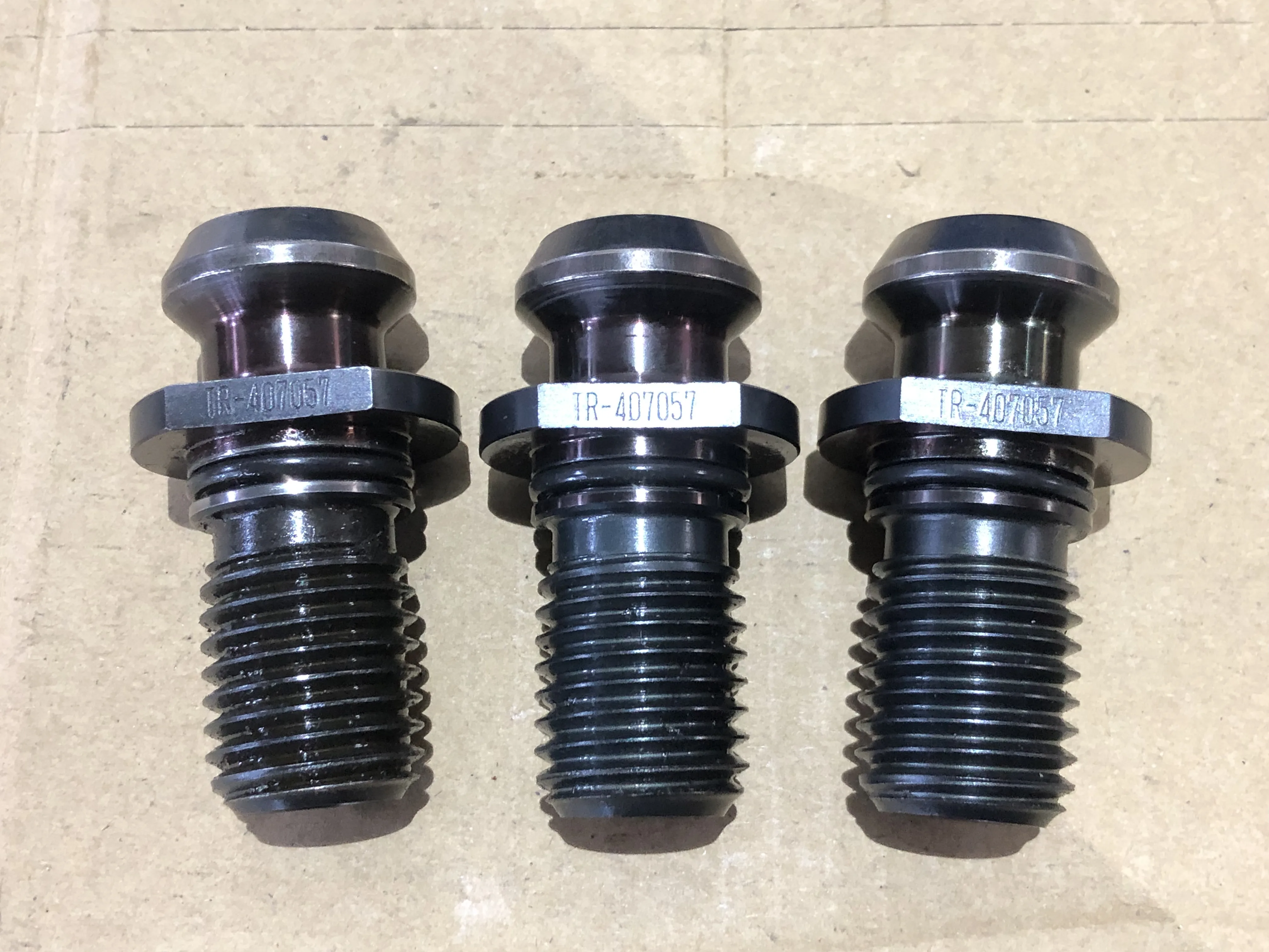 黒田精工 KKS プルスタッド3個 TR-407057 / KURODA PRECISION INDUSTRIES Pull Stud Bolt 3pcs TR-407057 TG230136